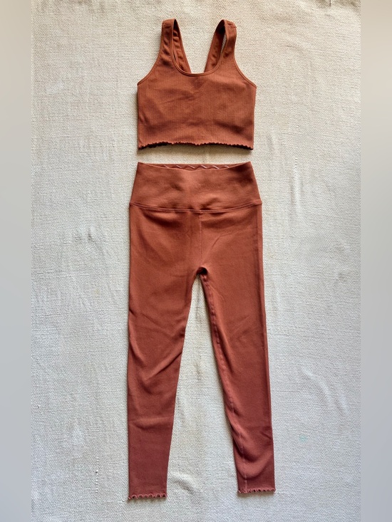 Spiritual Gangster Pants - Deep Rust Colored Ribbed Sports Bra + Leggings Set w Lettuce Trim — Size S